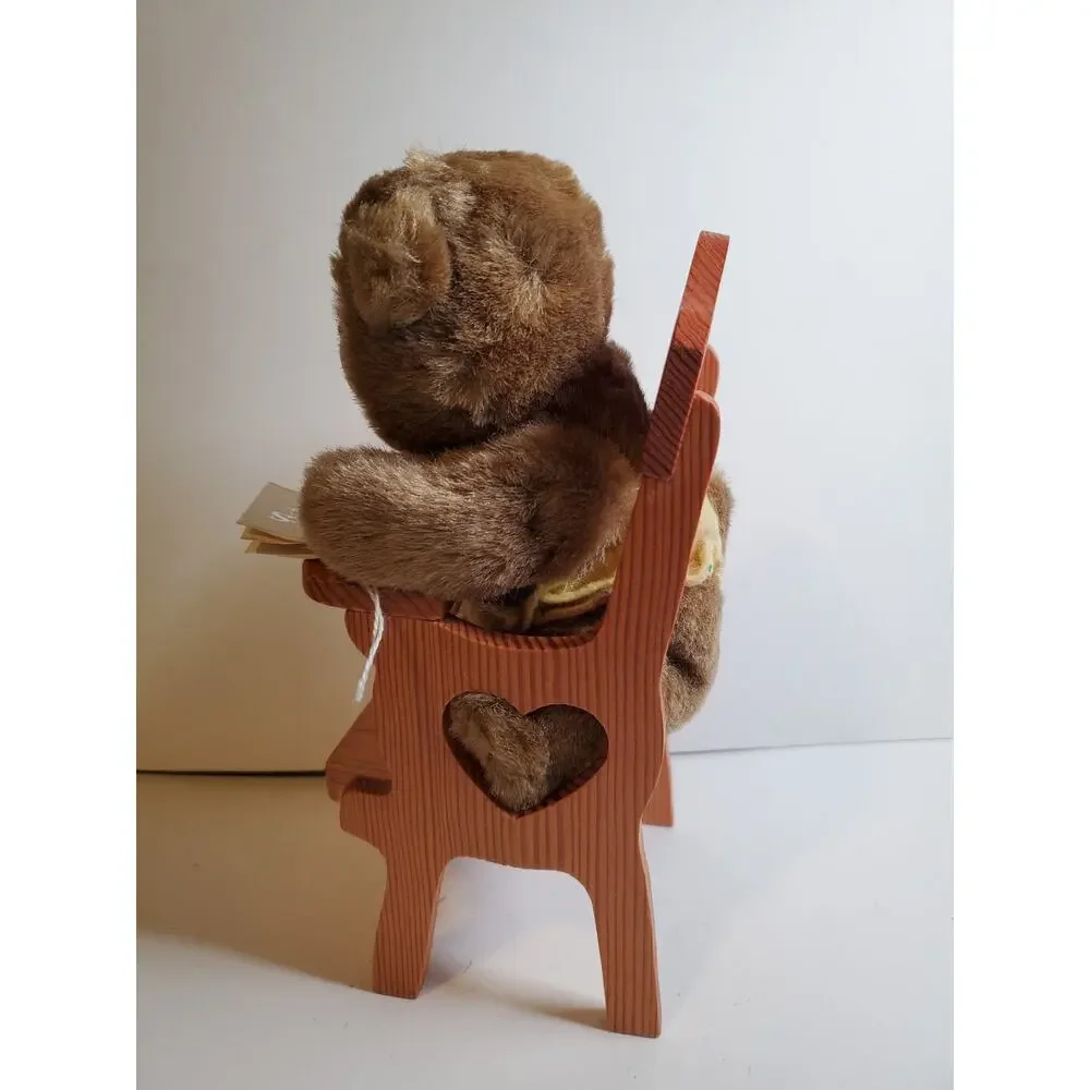 Raikes bear lisa